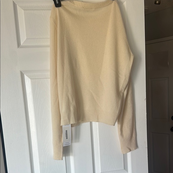 Butter yellow cashmere sweater - reformation! - Picture 4 of 4